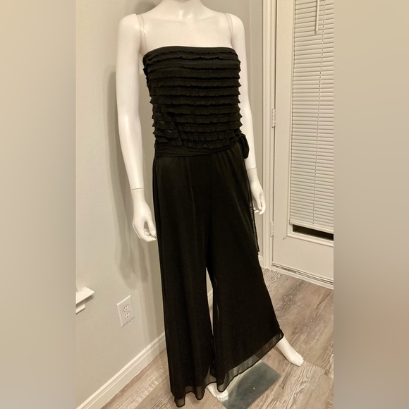 Connected Apparel Black Women's Jumpsuit Size-M Stunning cocktail jumpsuit. New - Picture 3 of 8